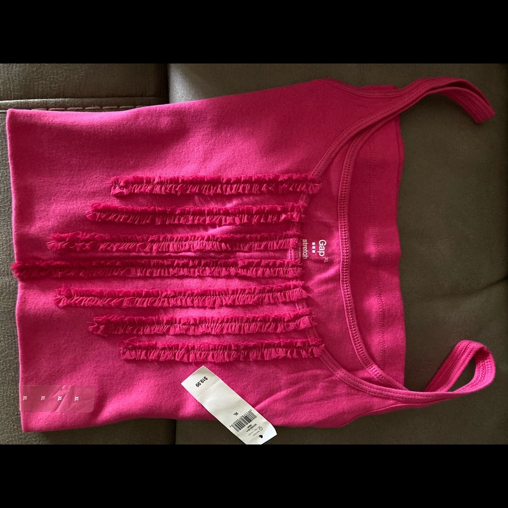 NWT Gap Stretch tank top. Size XL